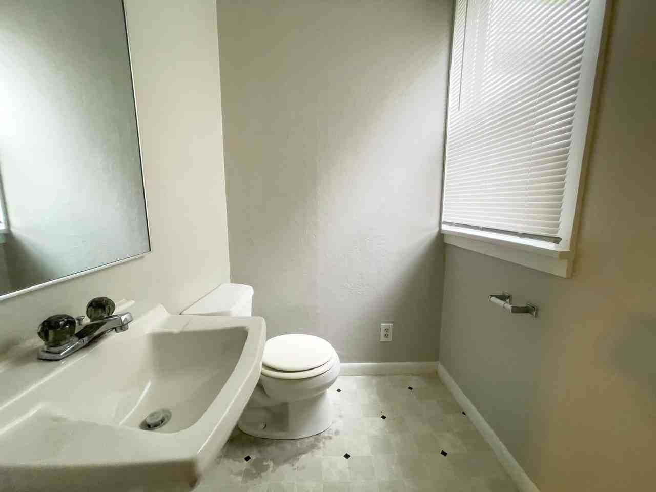 830 W North St. (Whim & Proper, LLC) - Photo 6 of 25