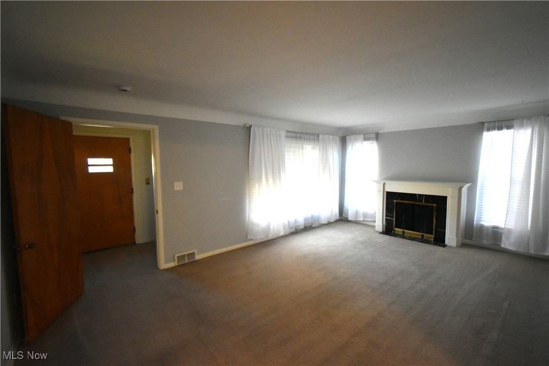 2761 2761 Forestview Avenue - Photo 2 of 29