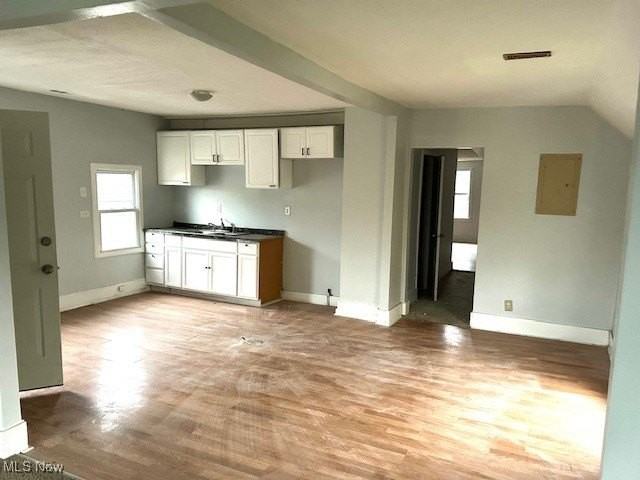 3484 West 59th Street #UP - Photo 2 of 4