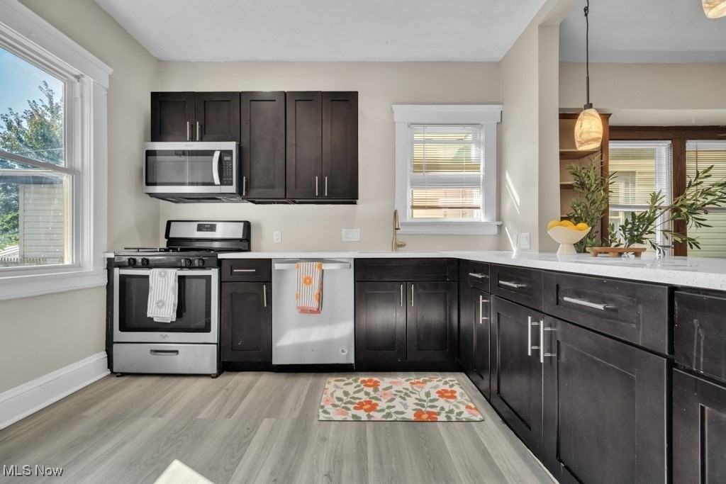 1457 W 114th St - Photo 5 of 14