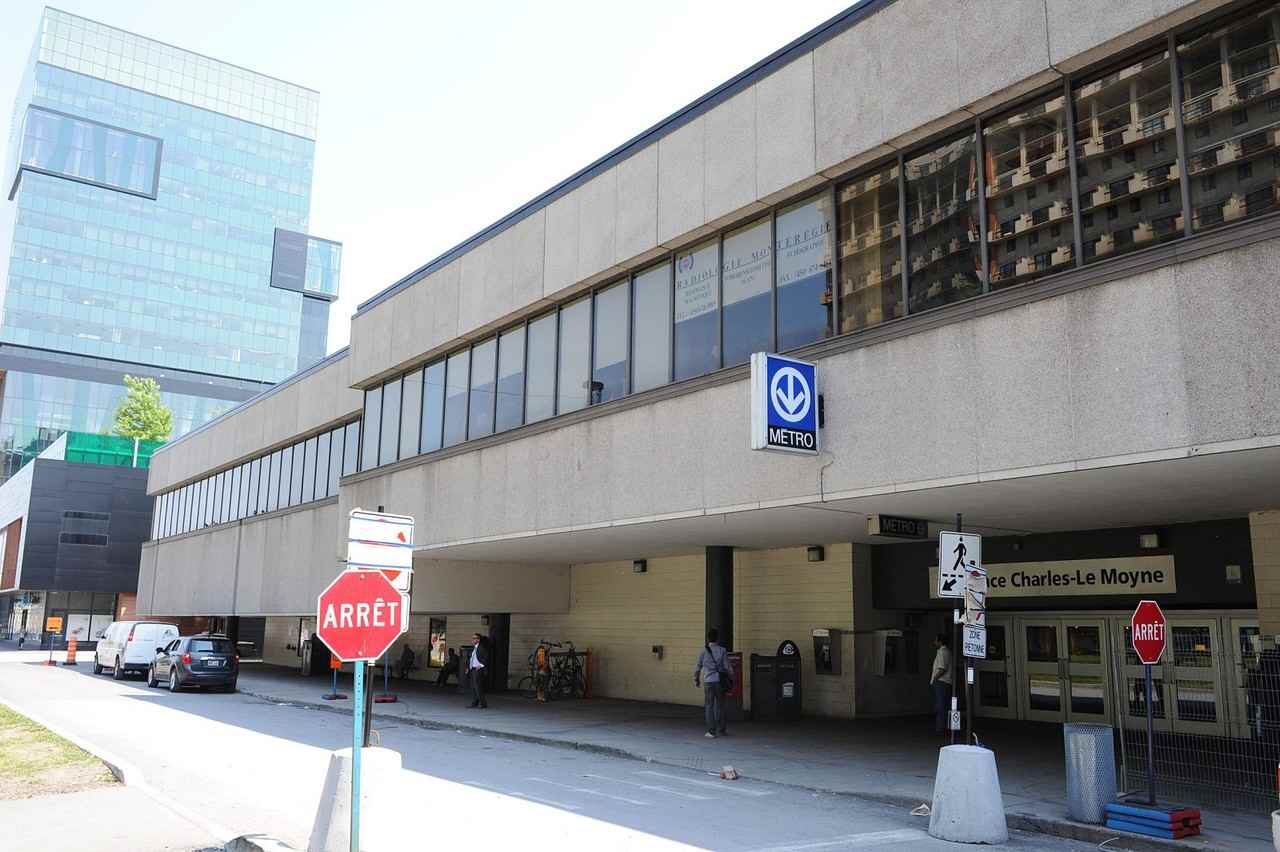 1500 Rue Berri #2 - Photo 2 of 9