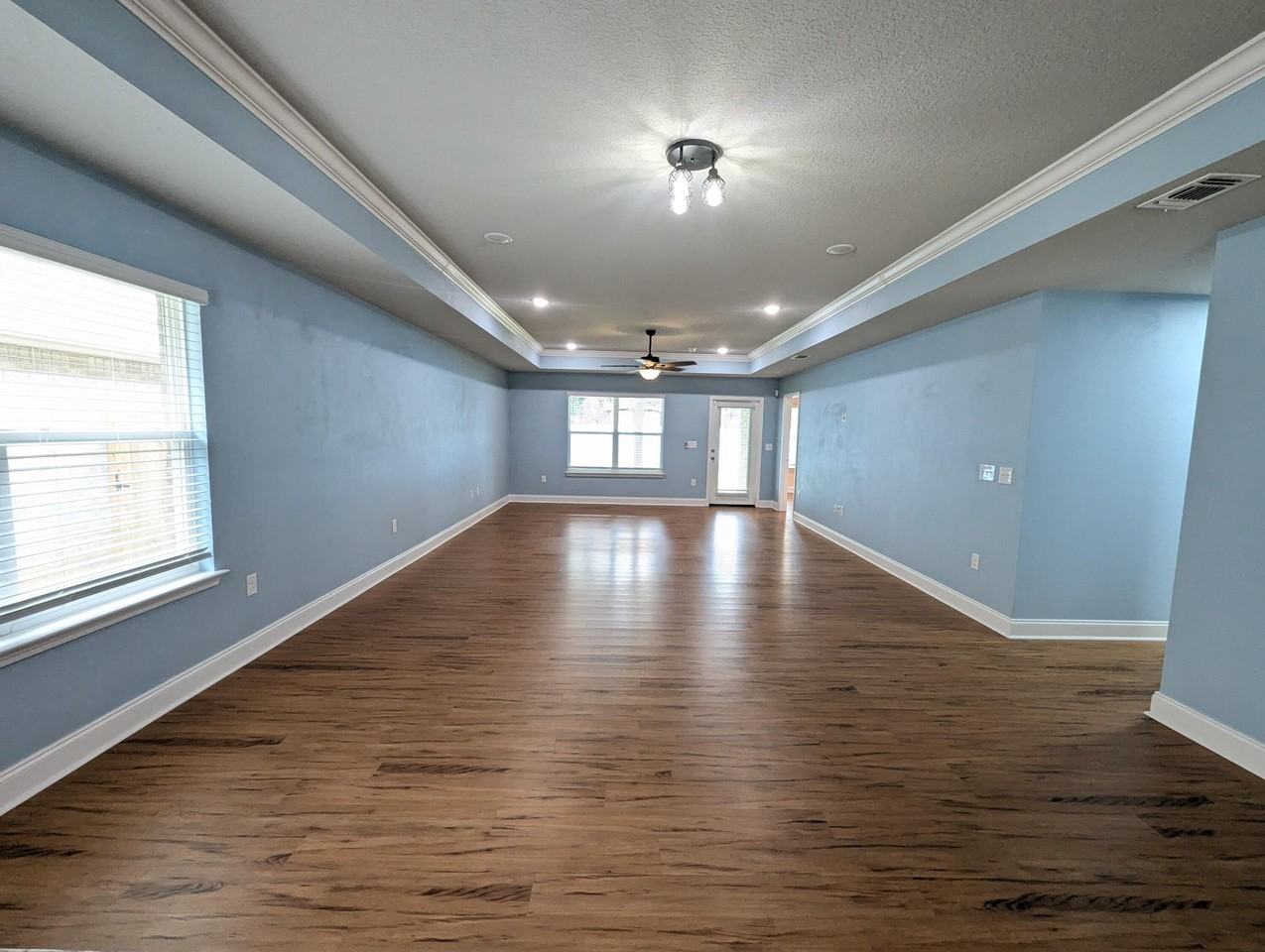 2266 Paloma St - Photo 7 of 25