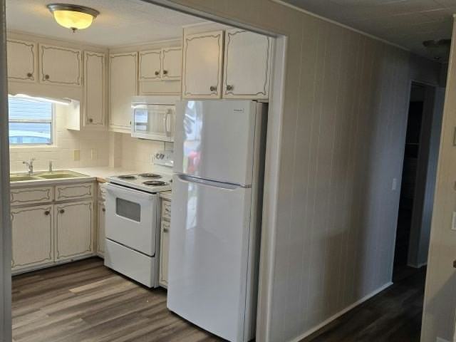 5027 4th St W #29 - Photo 5 of 7