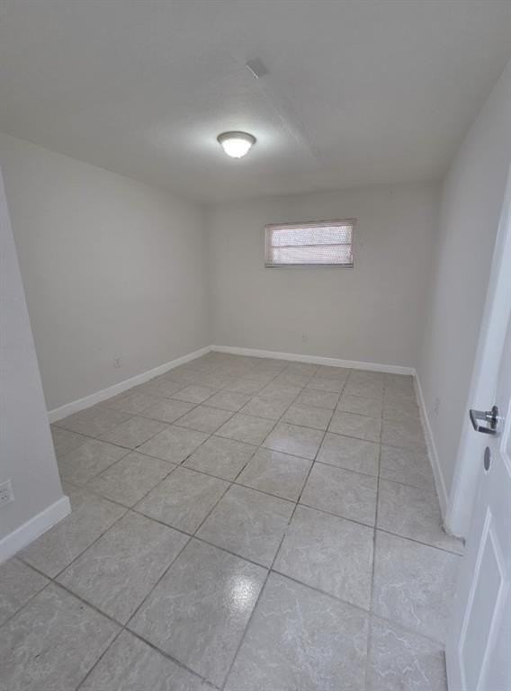 2127 Northwest 7th Street - Photo 7 of 10