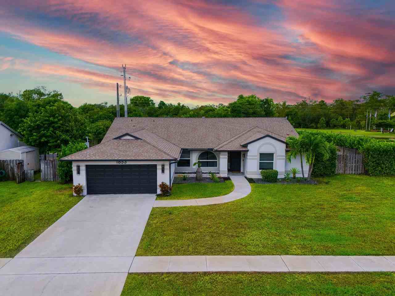 1853 Shower Tree Way - Photo 2 of 31