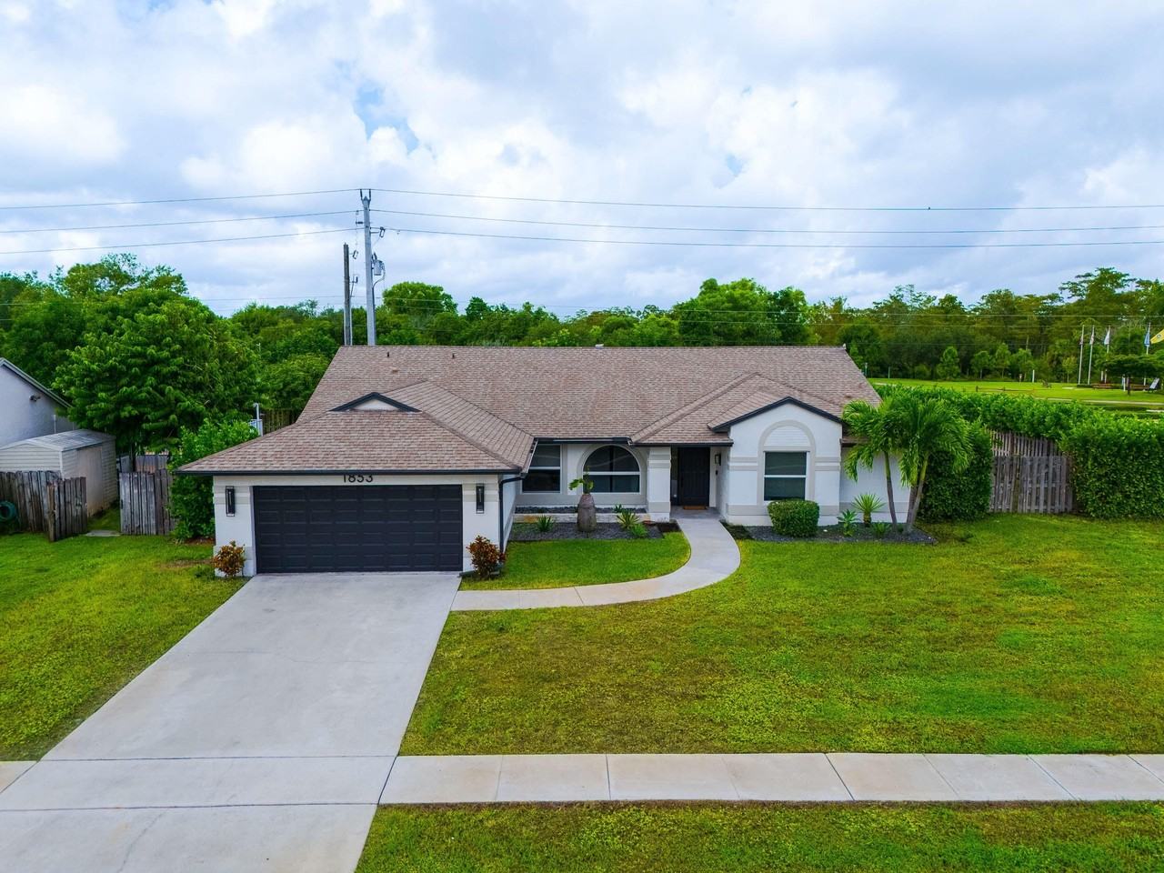 1853 Shower Tree Way - Photo 3 of 31