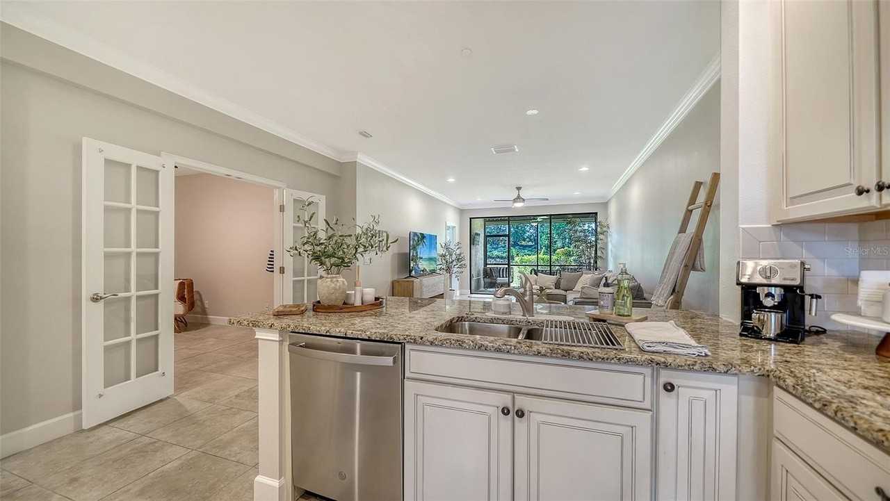 13604 Messina Loop #103 - Photo 4 of 50