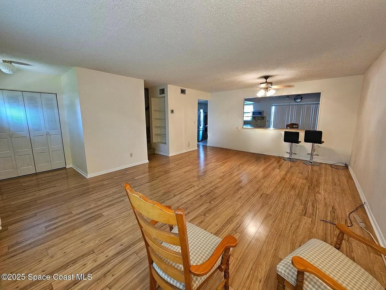 435 Dove Lane #8-10 - Photo 4 of 23