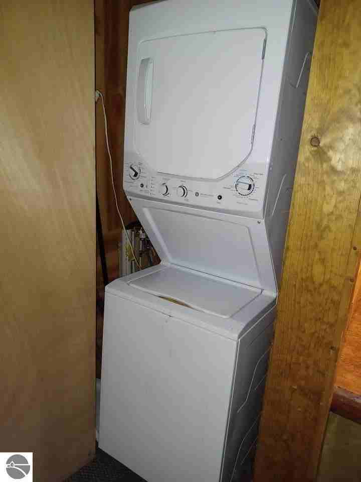 1568 Monument Rd - Photo 4 of 5