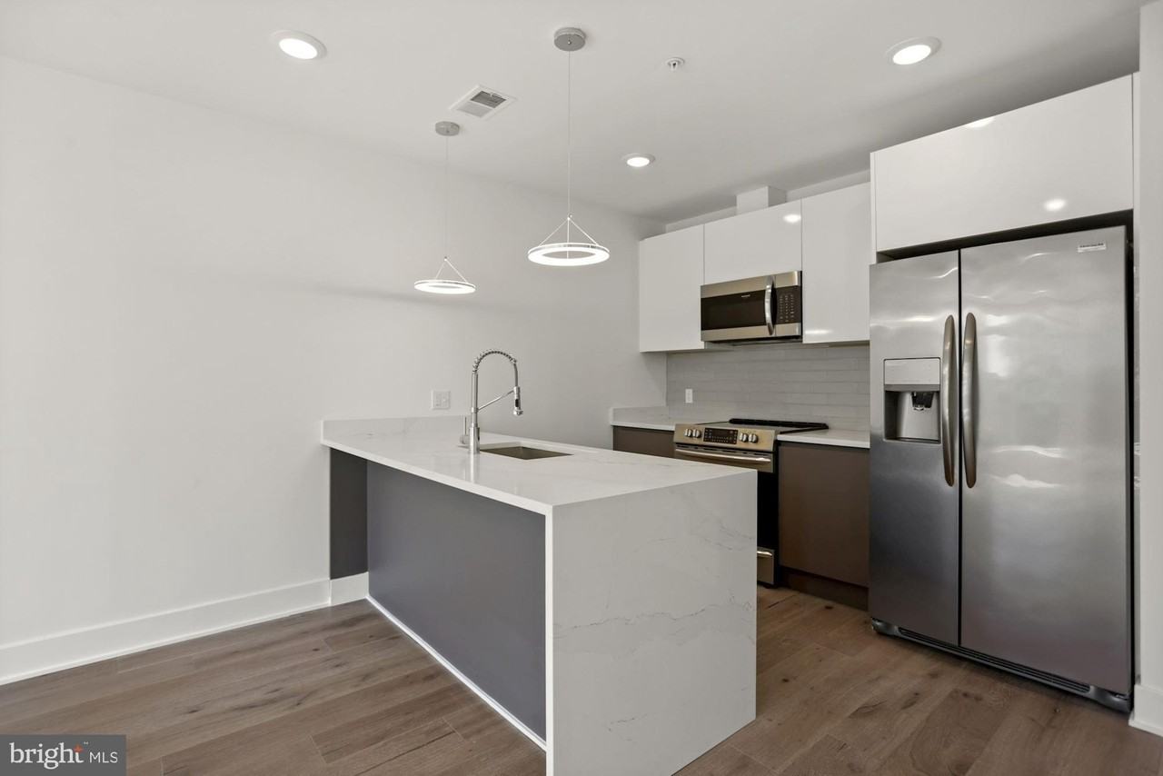 2027 Rhode Island Ave Ne Apt 401 #401 - Photo 6 of 29