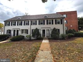 featured image of 3943 Pennsylvania Ave Se Unit B #B