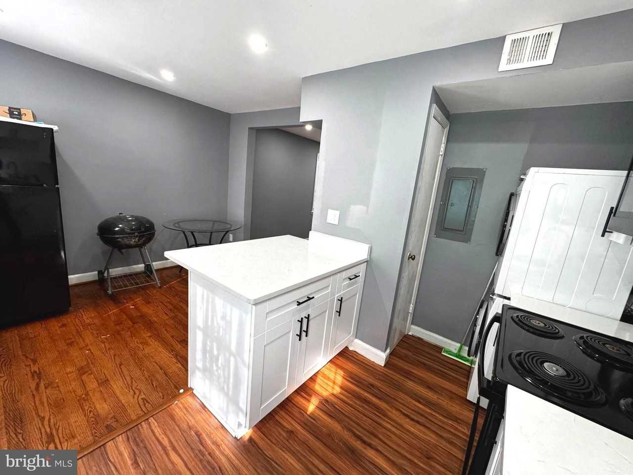 3943 Pennsylvania Ave Se Unit B #B - Photo 6 of 17