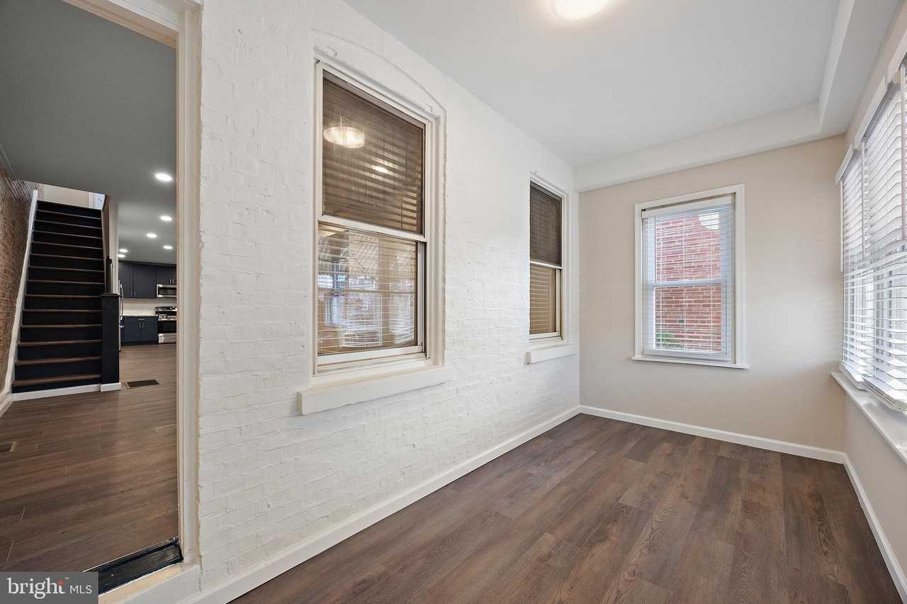 830 N Dupont St - Photo 3 of 12