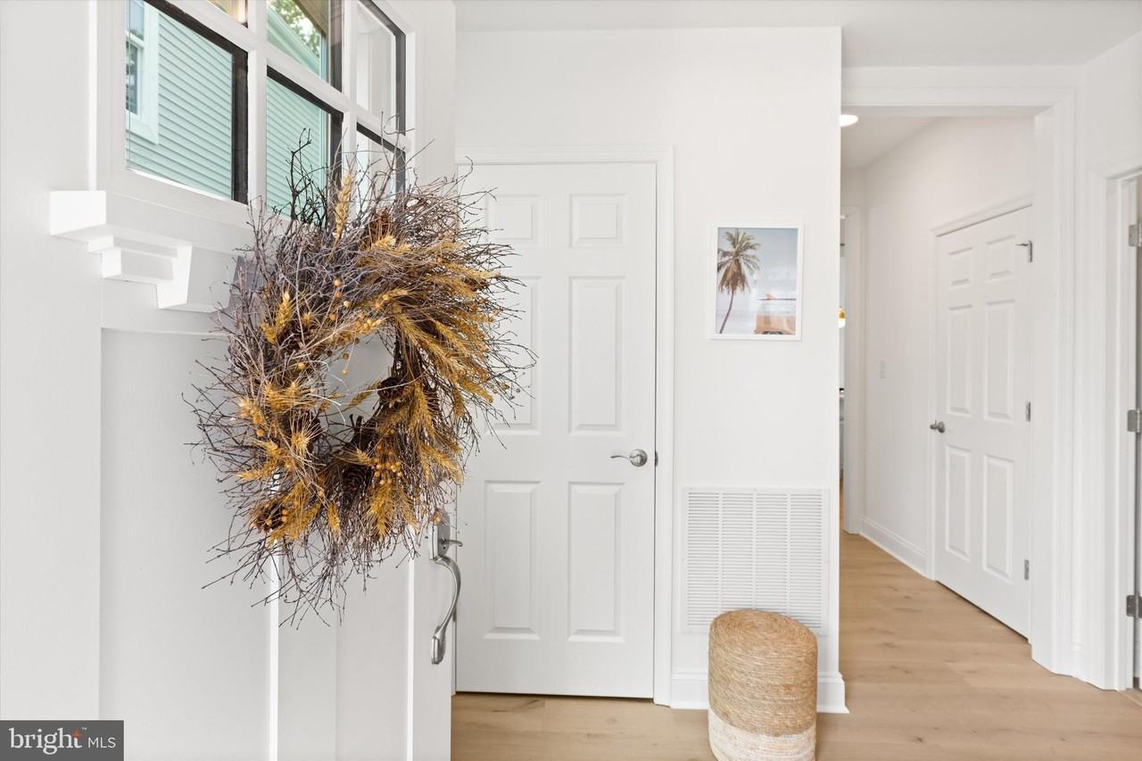 19277 American Holly Road - Photo 2 of 28