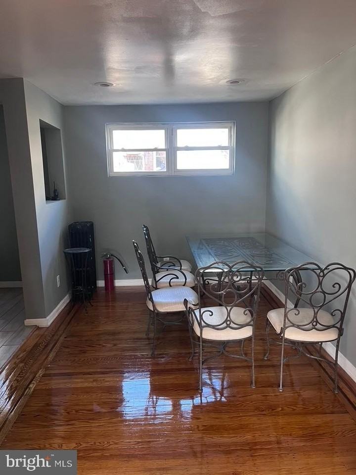 4737 Vista Street - Photo 5 of 14