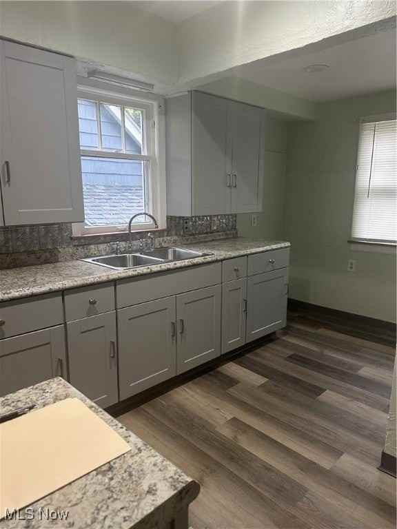 3986 Bluestone Rd - Photo 5 of 34