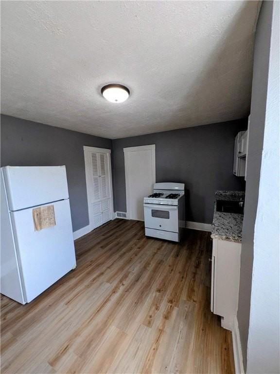 3412 Gleason Street #2 - Photo 3 of 6