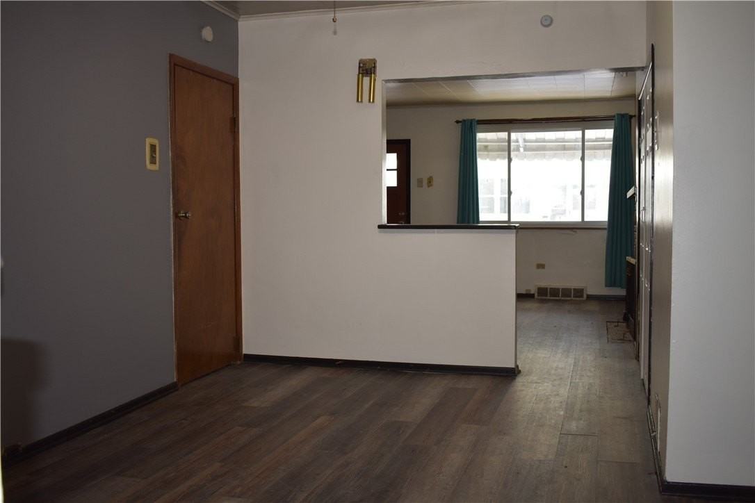 426 Cedarville St - Photo 7 of 23