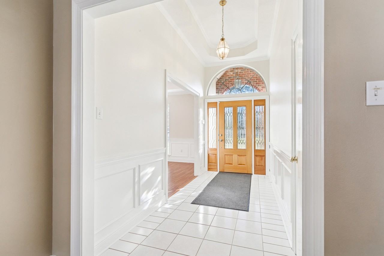 158 Woodruff Drive - Photo 4 of 39