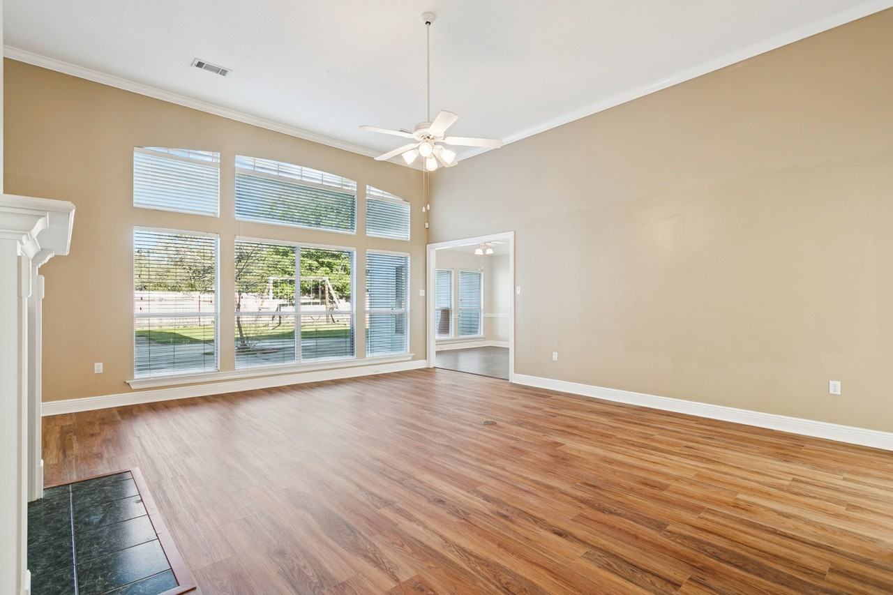 158 Woodruff Drive - Photo 6 of 39