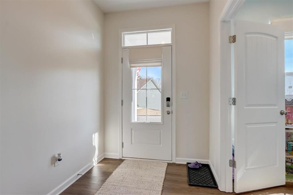 170 Greenbrier Way - Photo 7 of 50