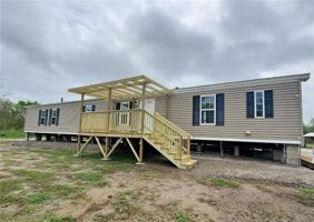 featured image of 631 E Bayou Rd