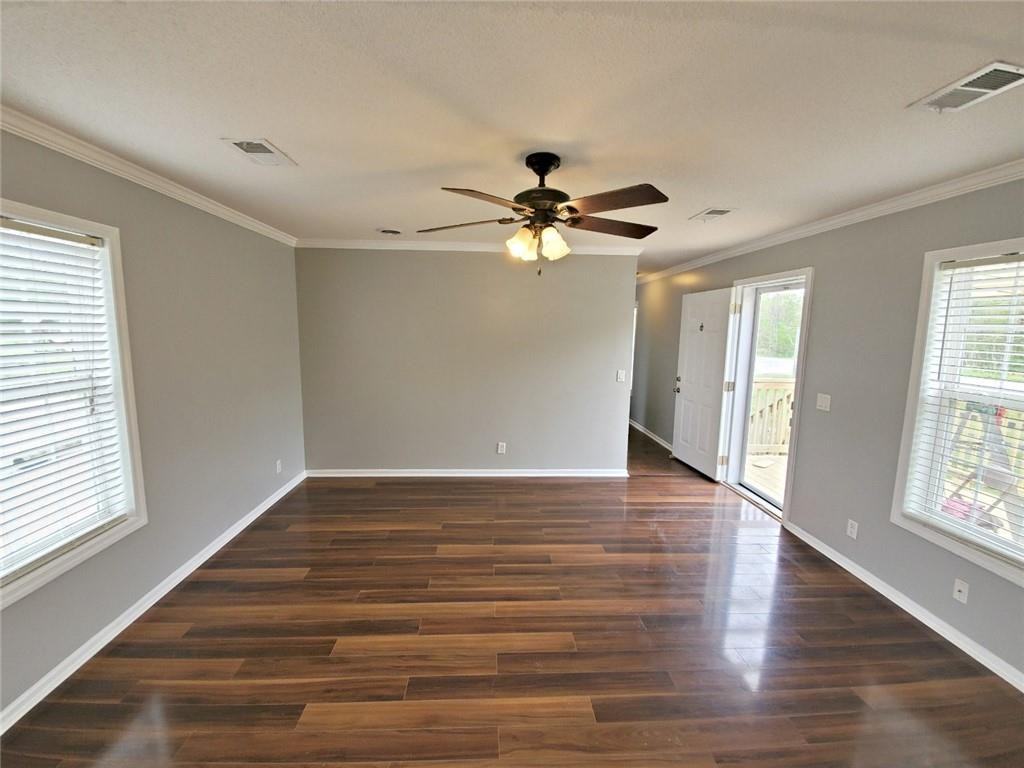 631 E Bayou Rd - Photo 2 of 20