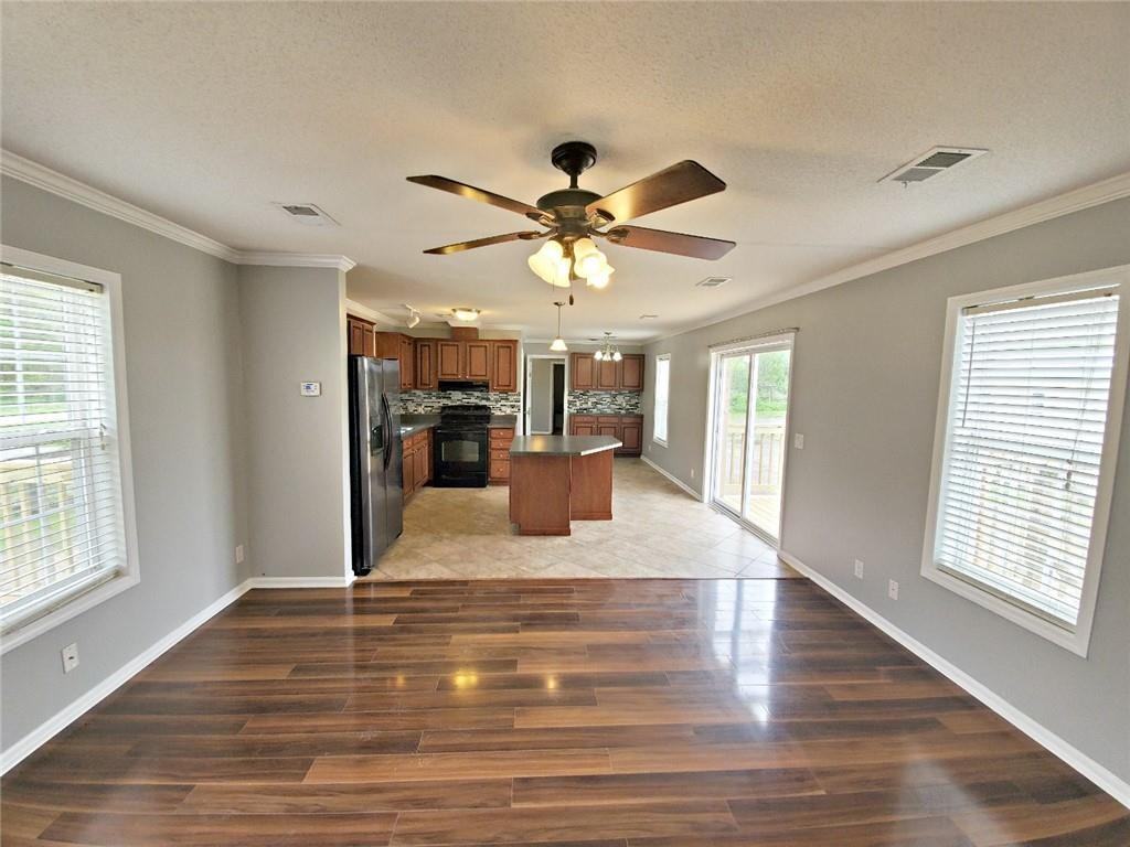 631 E Bayou Rd - Photo 3 of 20