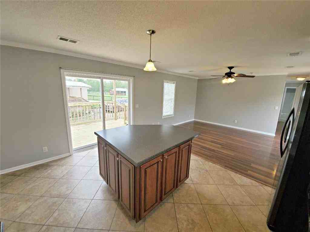 631 E Bayou Rd - Photo 7 of 20