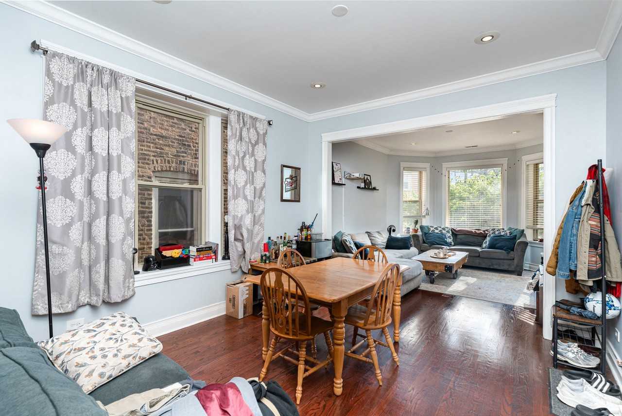 2725 N Kedzie Ave ##2 - Photo 5 of 18