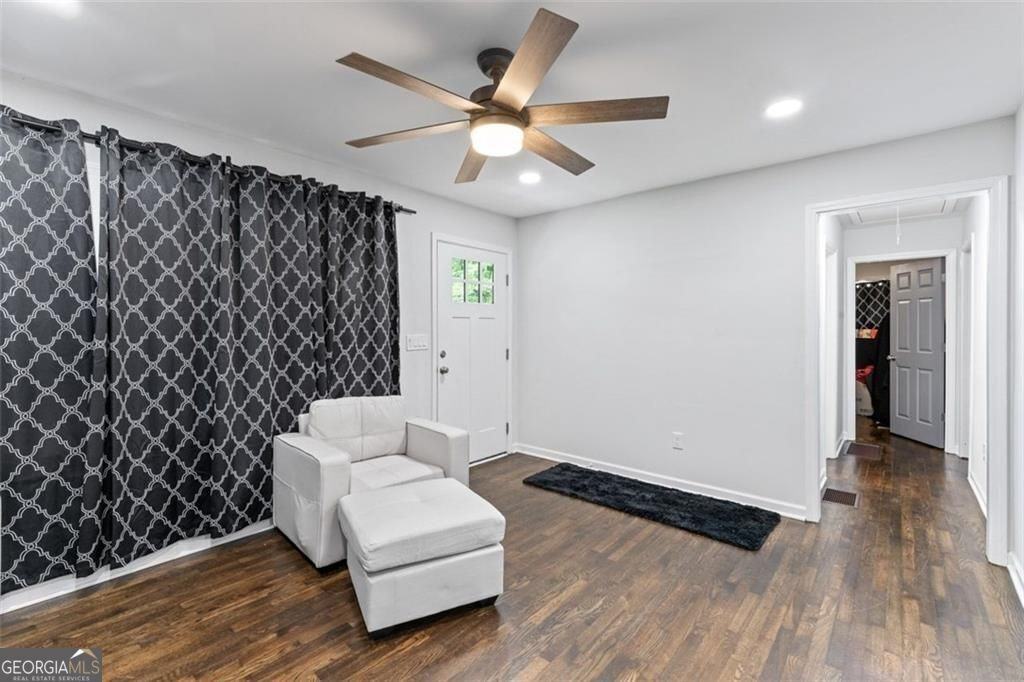 1326 1326 SW Stella Circle Sw - Photo 7 of 26