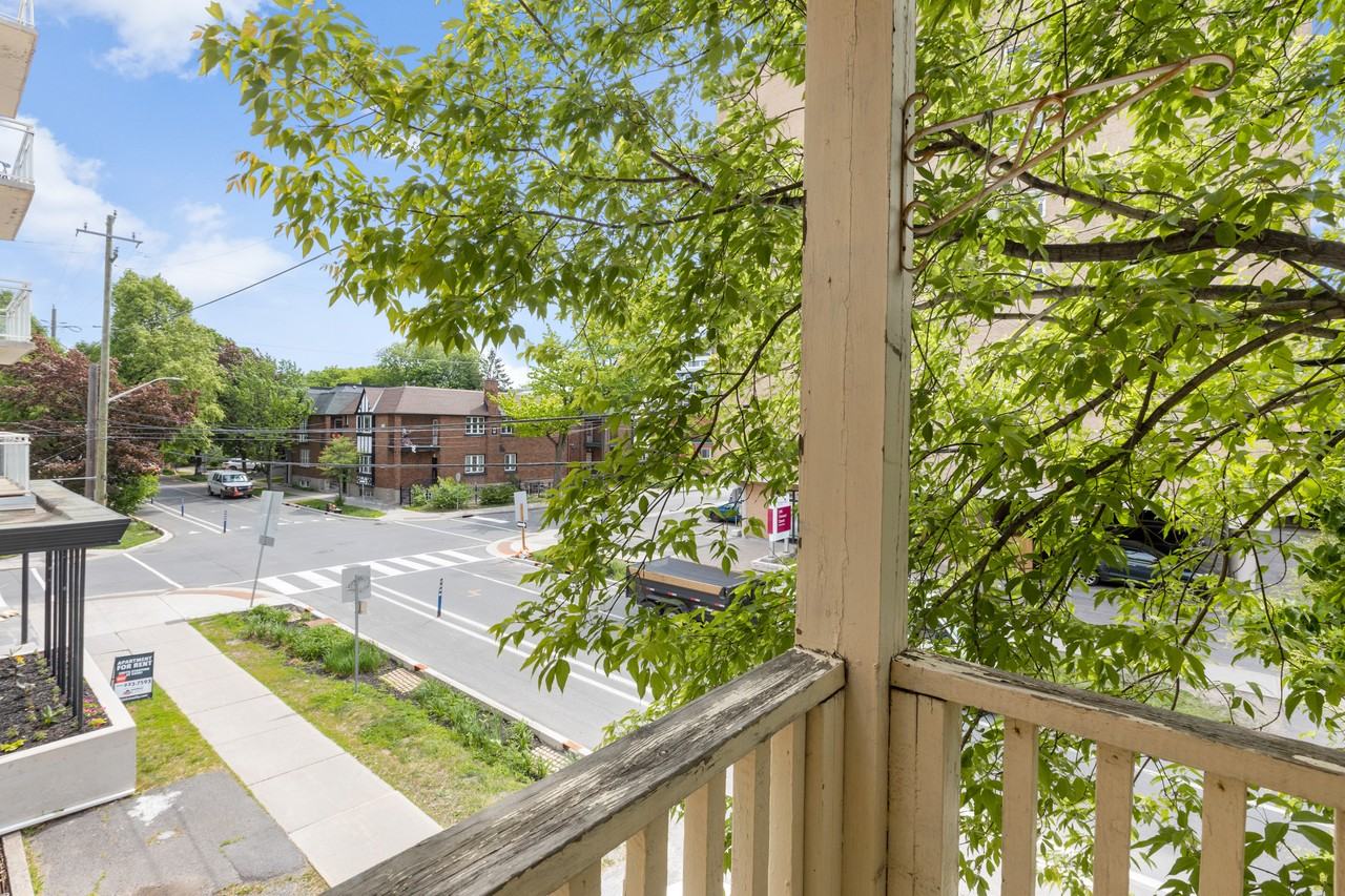 139 Stewart St #2 - Photo 4 of 16