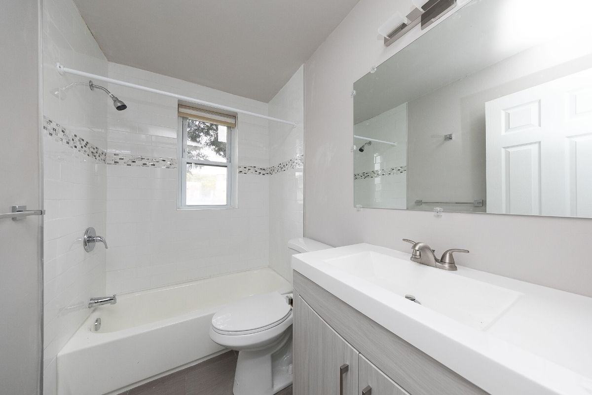 Longshore Apartments - Photo 6 of 16