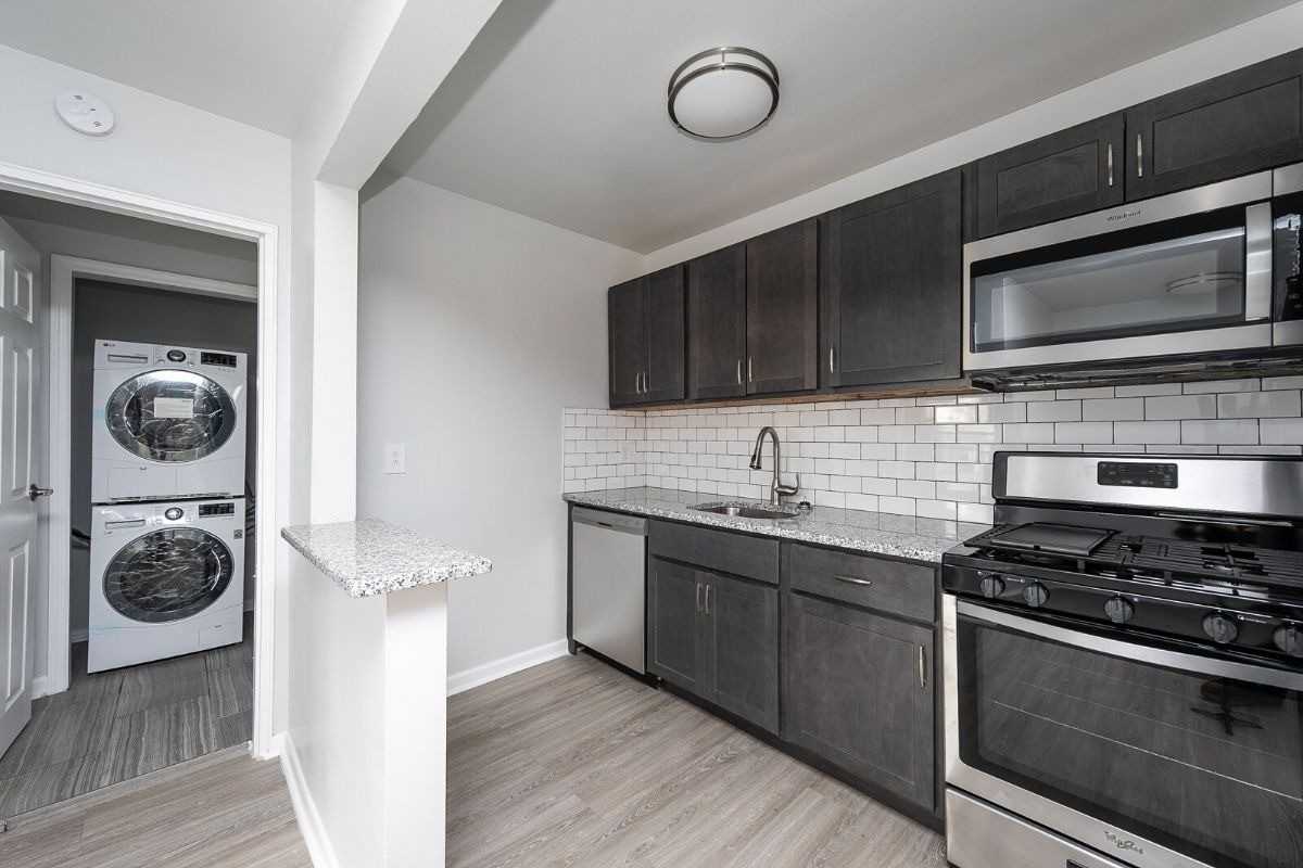 Timber Pointe Apartments - Photo 4 of 23