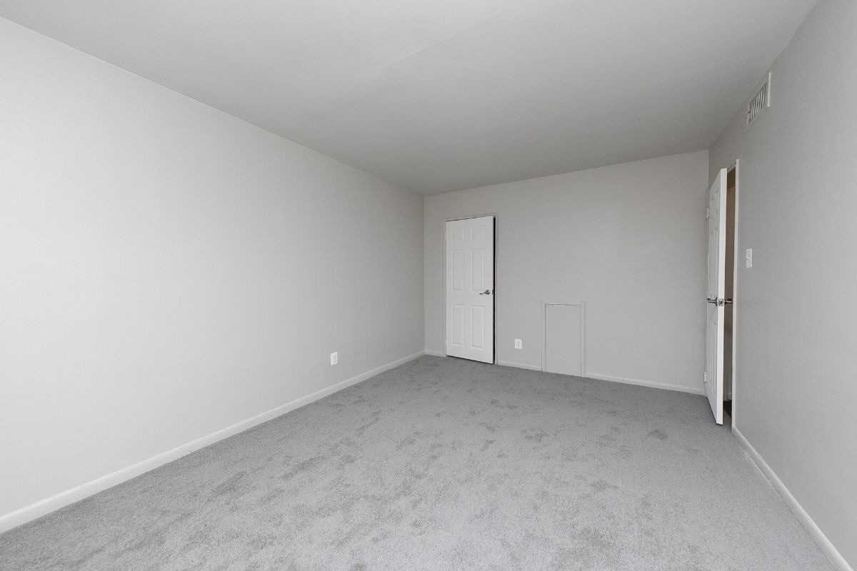 Timber Pointe Apartments - Photo 6 of 23