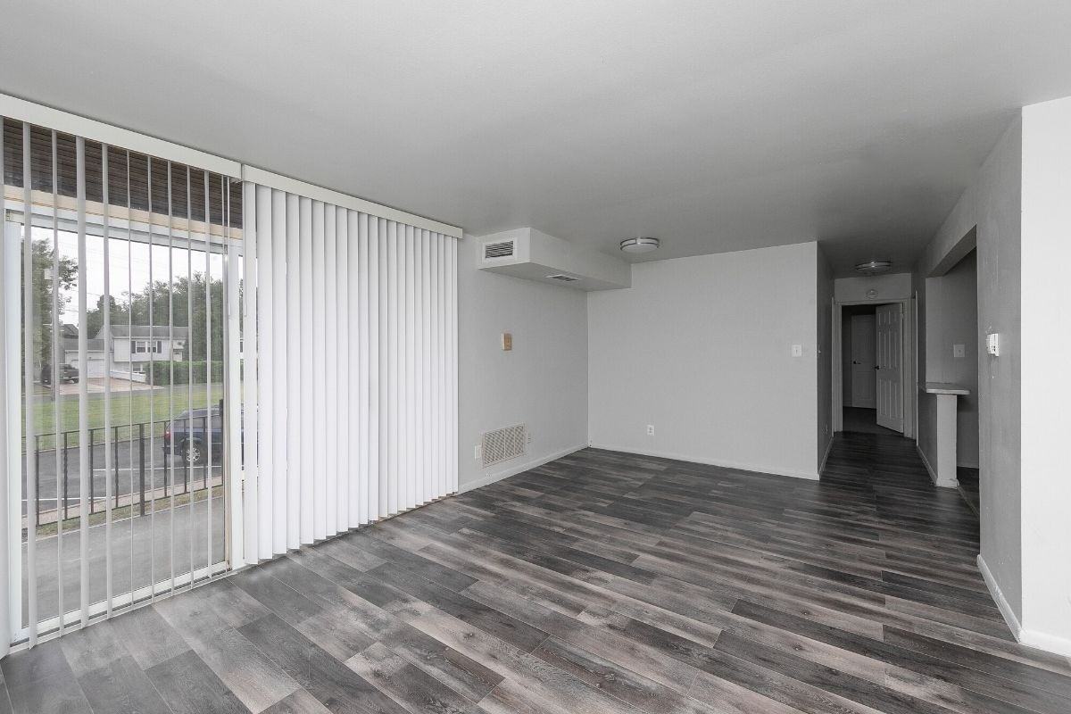 Timber Pointe Apartments - Photo 5 of 23