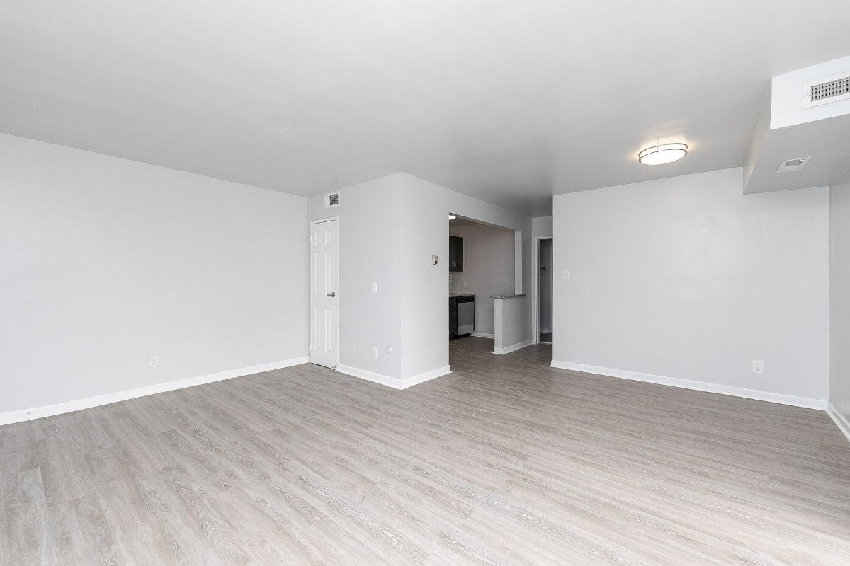 Timber Pointe Apartments - Photo 2 of 23