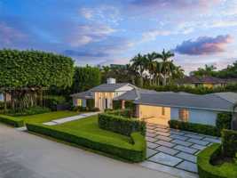 featured image of Hibiscus Ln & Lake Rd