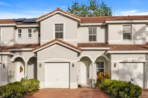 featured image of 20773 Ne 10th Path