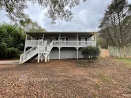 featured image of 121 Limestone Ln