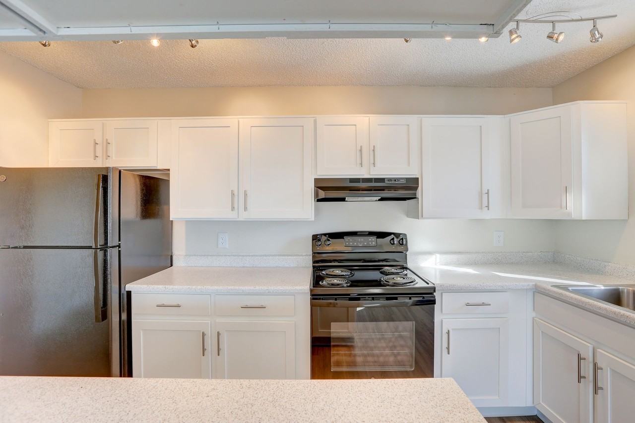 Ralston Park Apartments - Photo 4 of 50