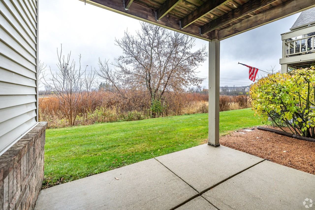 Stone Creek - Photo 4 of 35