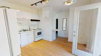 HARBORD ST AND BATHURST ST - Photo 1 of 1