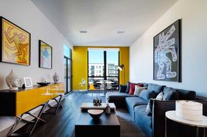 featured image of 2310 N Oakland Ave