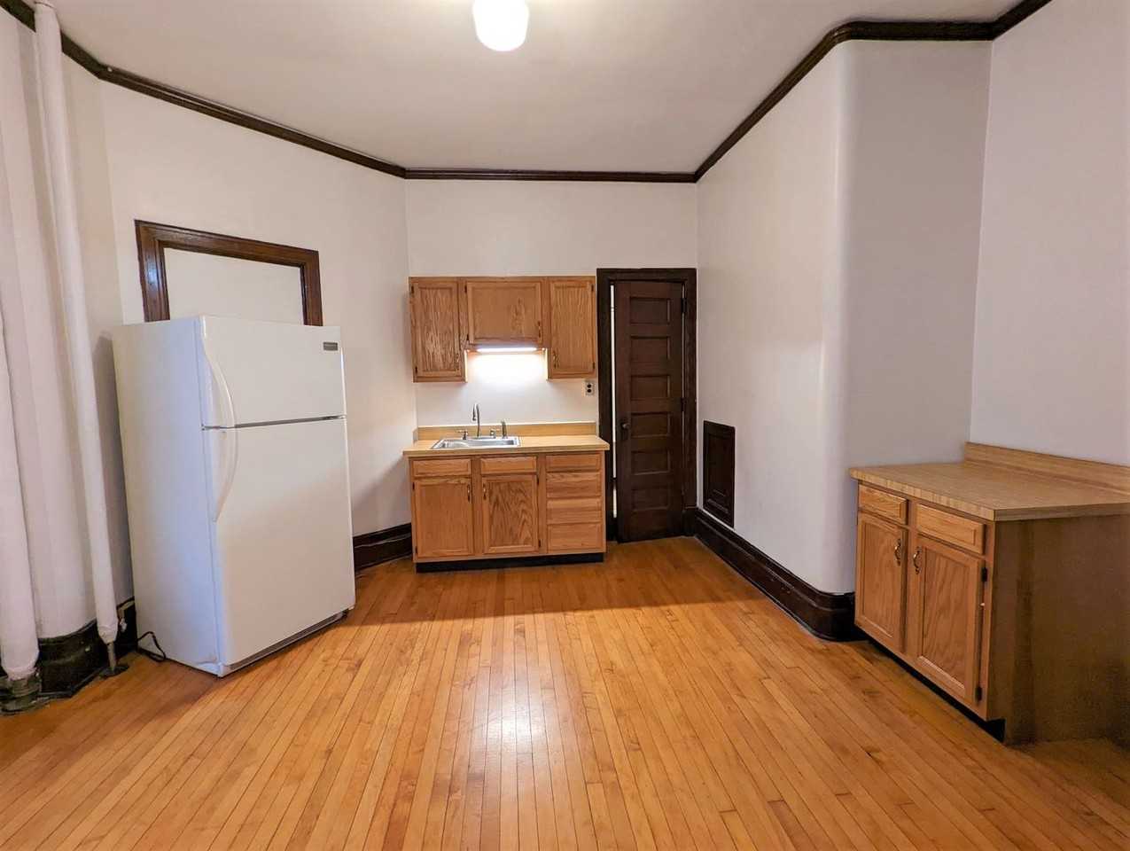 Fayette Building - Photo 7 of 15