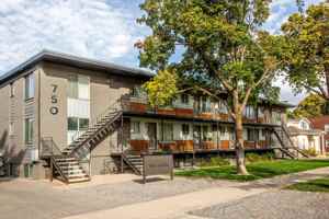 featured image of 760 S 900 E