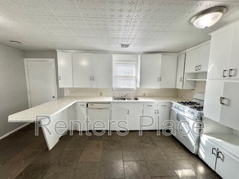 4720 S 29th West Ave - Photo 6 of 16