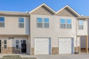 featured image of 2909 S Harvard Ave