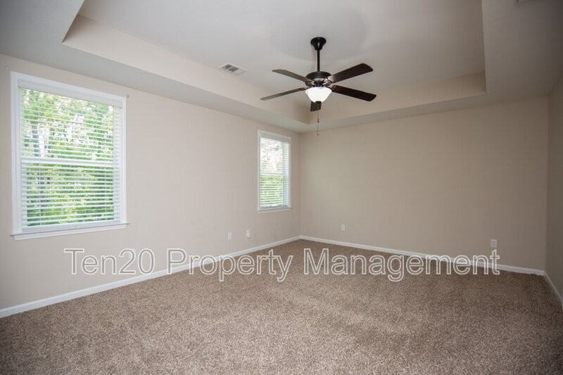 4883 Wisteria Ln - Photo 5 of 28