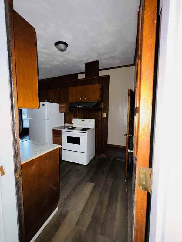 1096 Nchwy - Photo 4 of 15